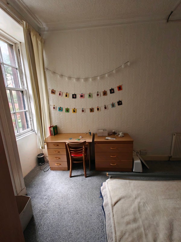 Room White Street in Glasgow