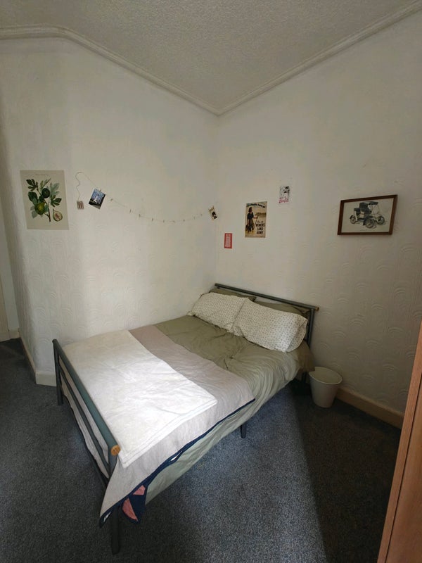 Room White Street in Glasgow