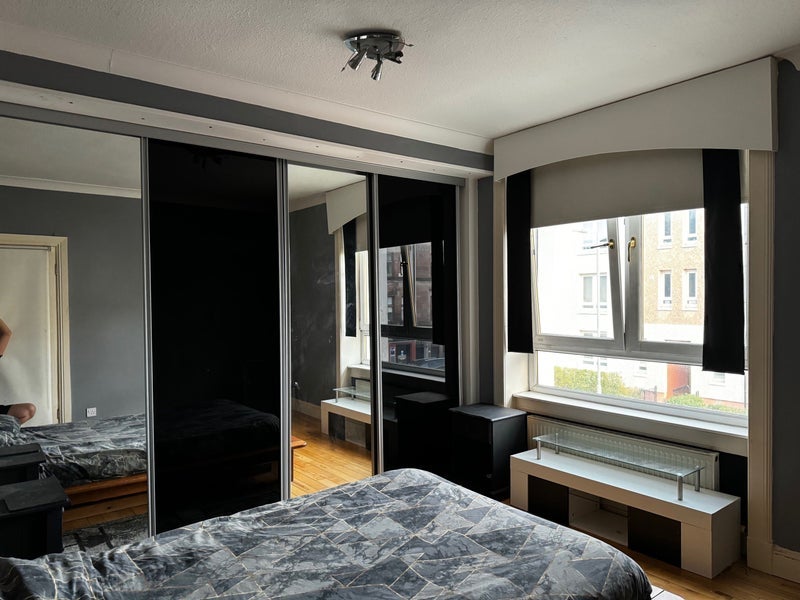 Room Tobago Place in Glasgow