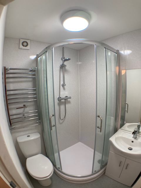 Room Ferngrove East in Bury