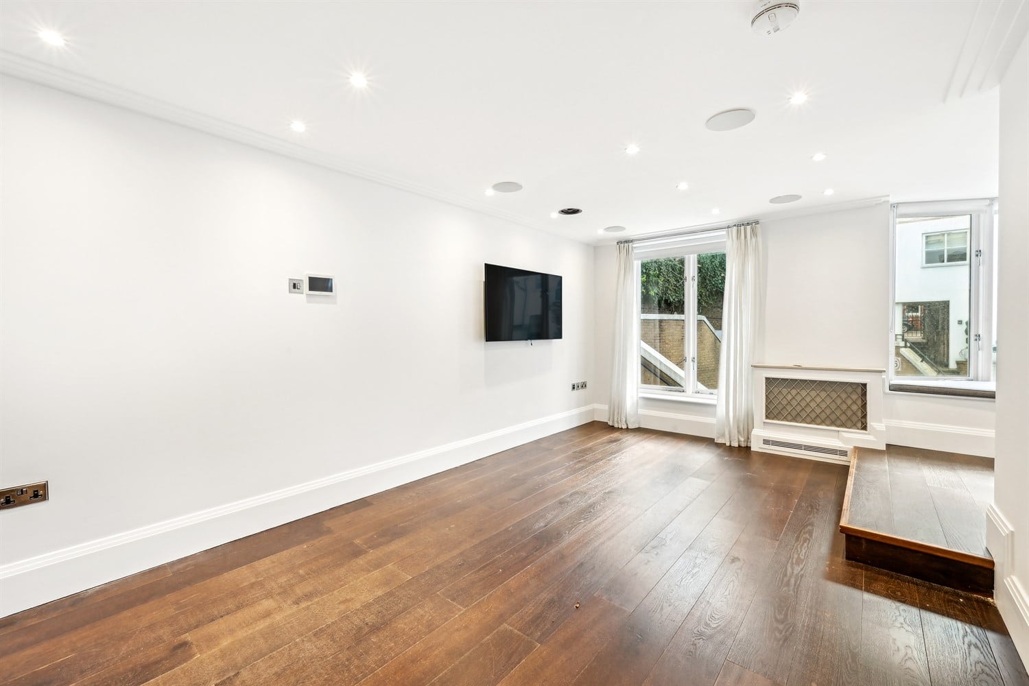 House Park Walk in Greater London