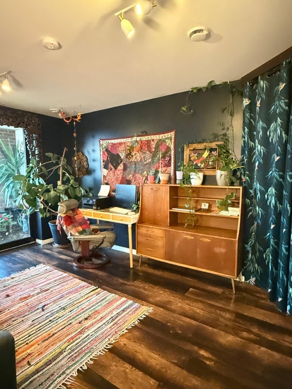 Room Newham Way in Greater London