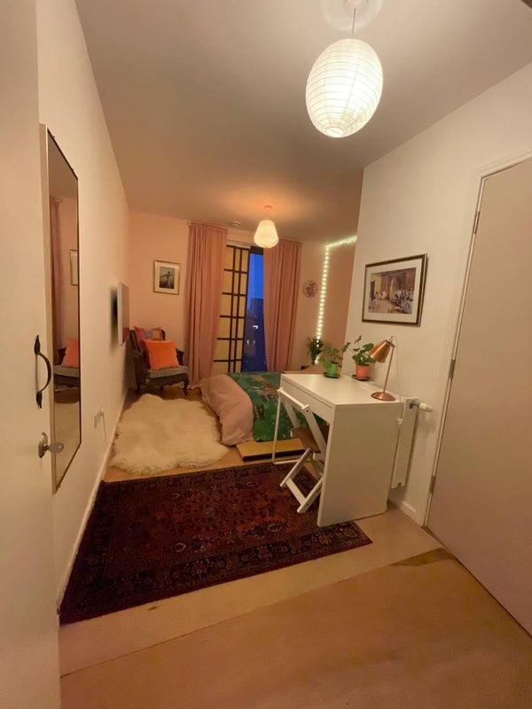 Room Newham Way in Greater London