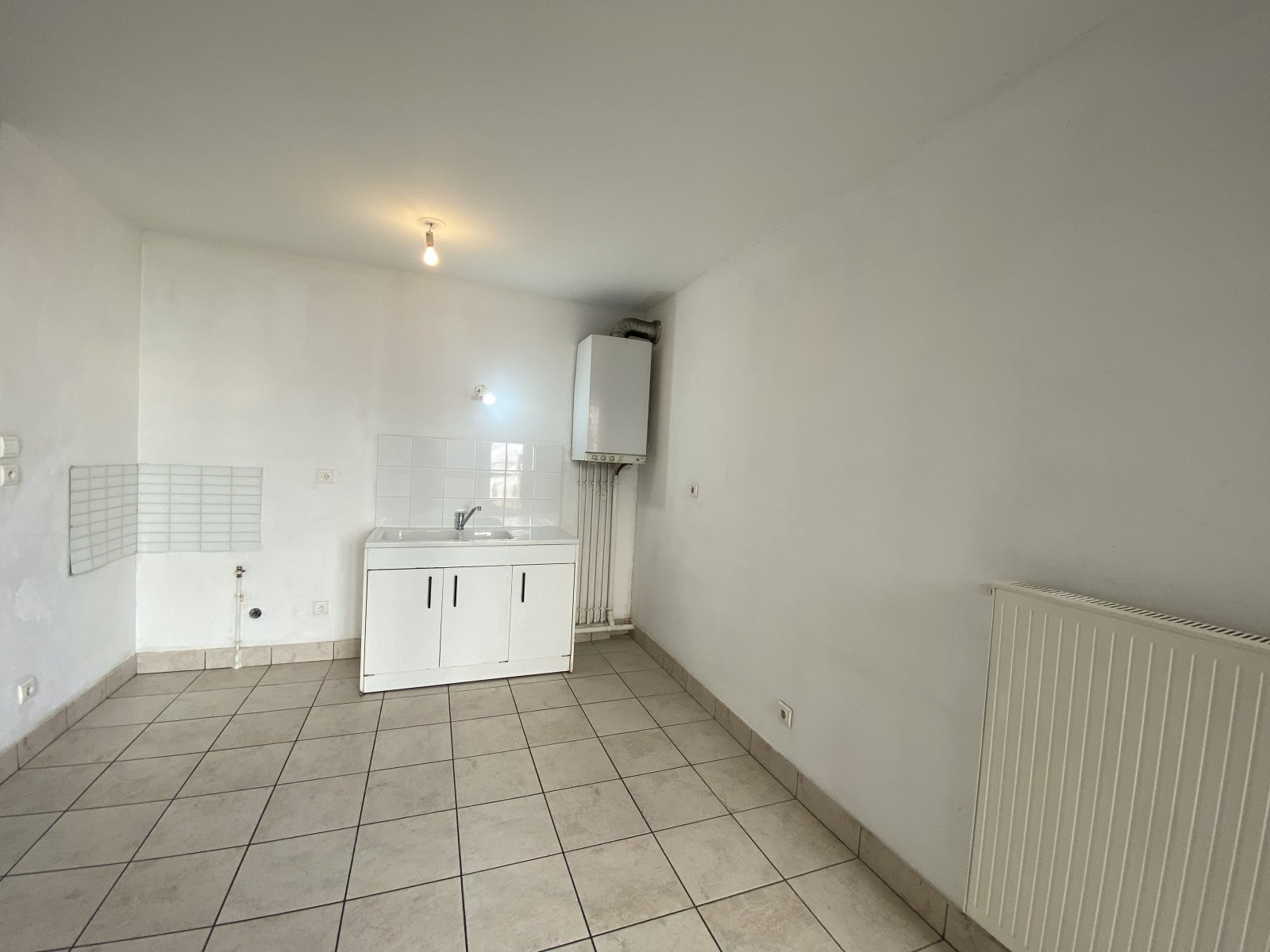 Flat Rue Francis de Pressensé in Villeurbanne