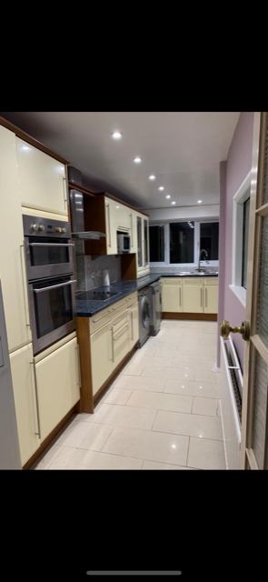 Room Salop Road in Greater London