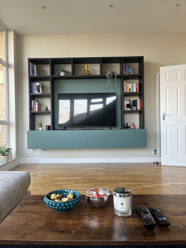 Room Surrey Quays Road in Greater London