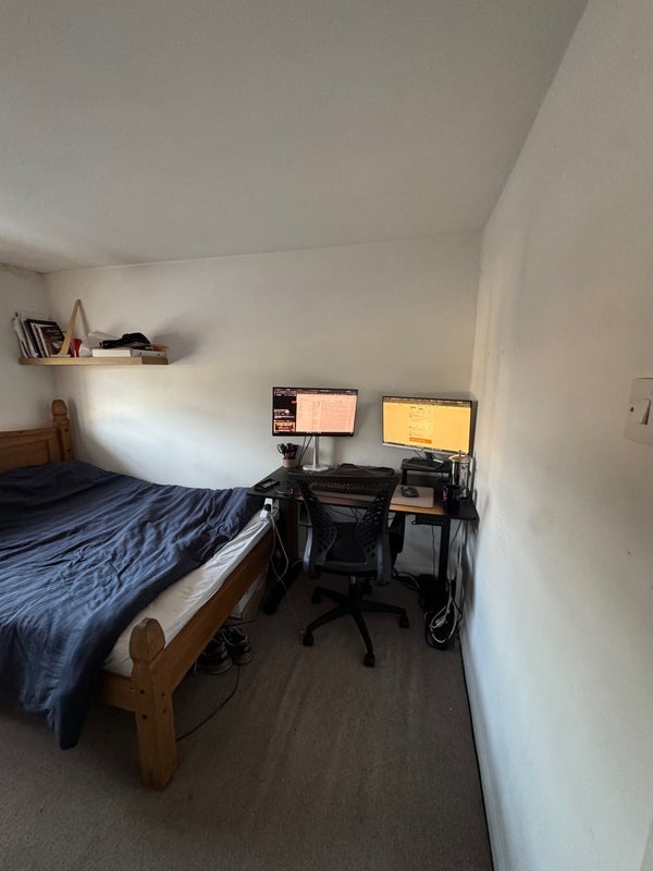 Room Edgeley Lane in Greater London