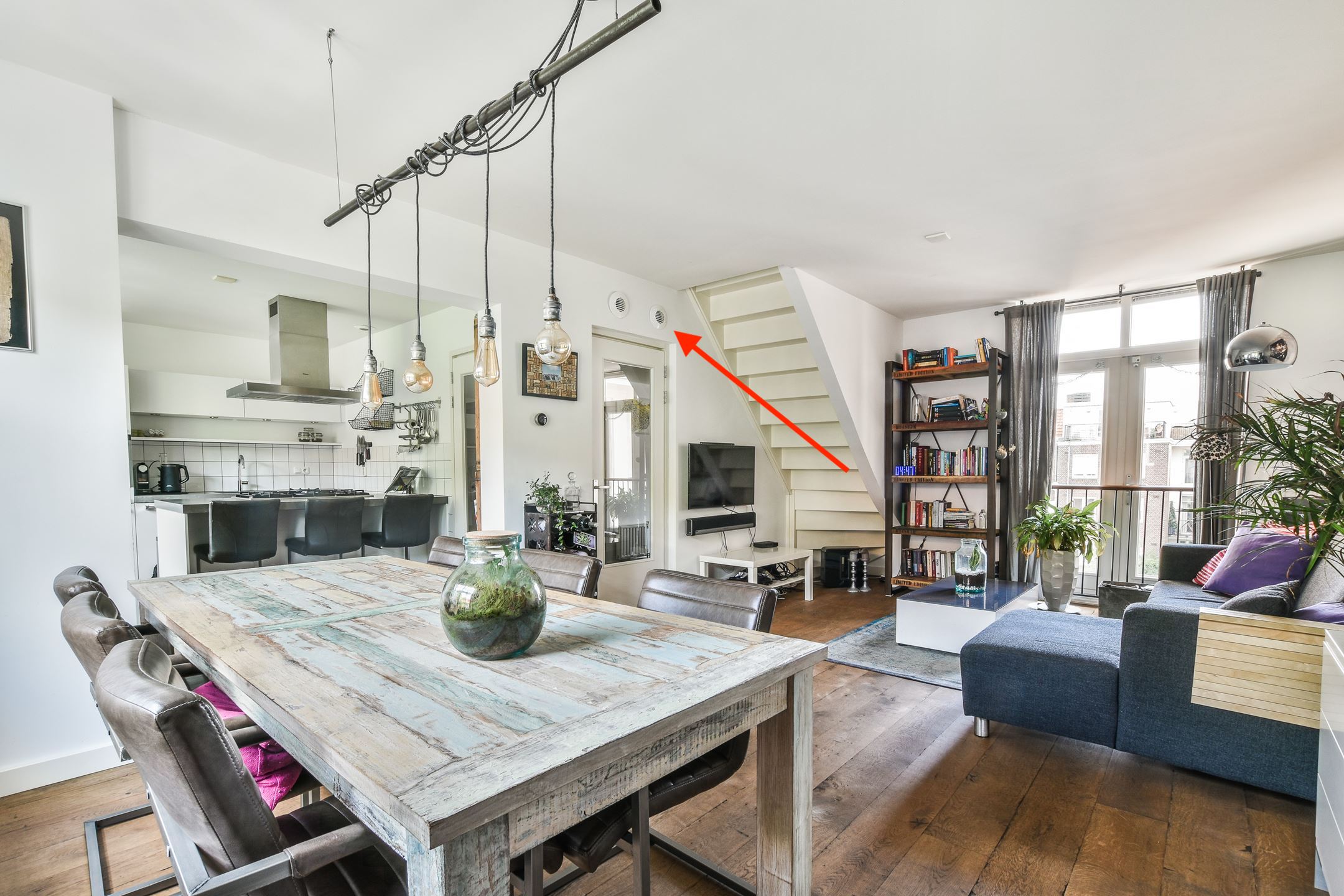 Flat Nickeriestraat in Amsterdam