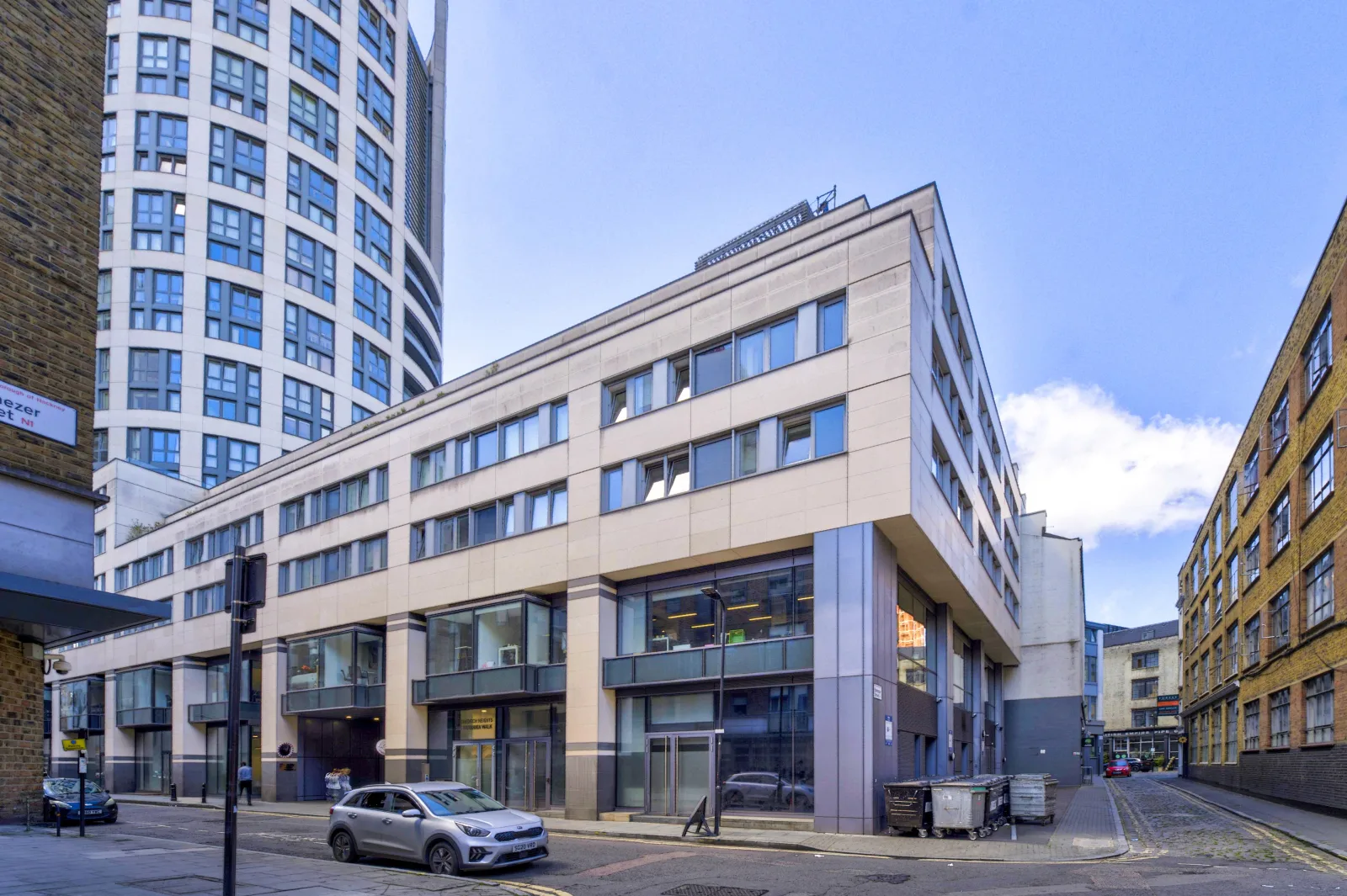 Flat Britannia Walk in Greater London
