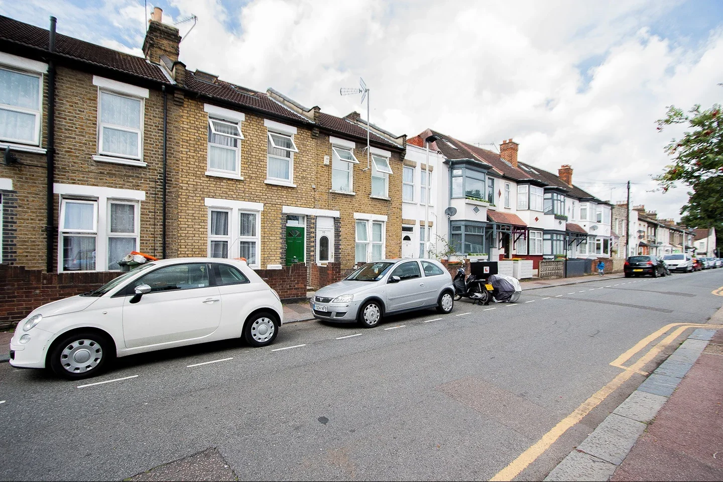 House Wellington Road in Greater London