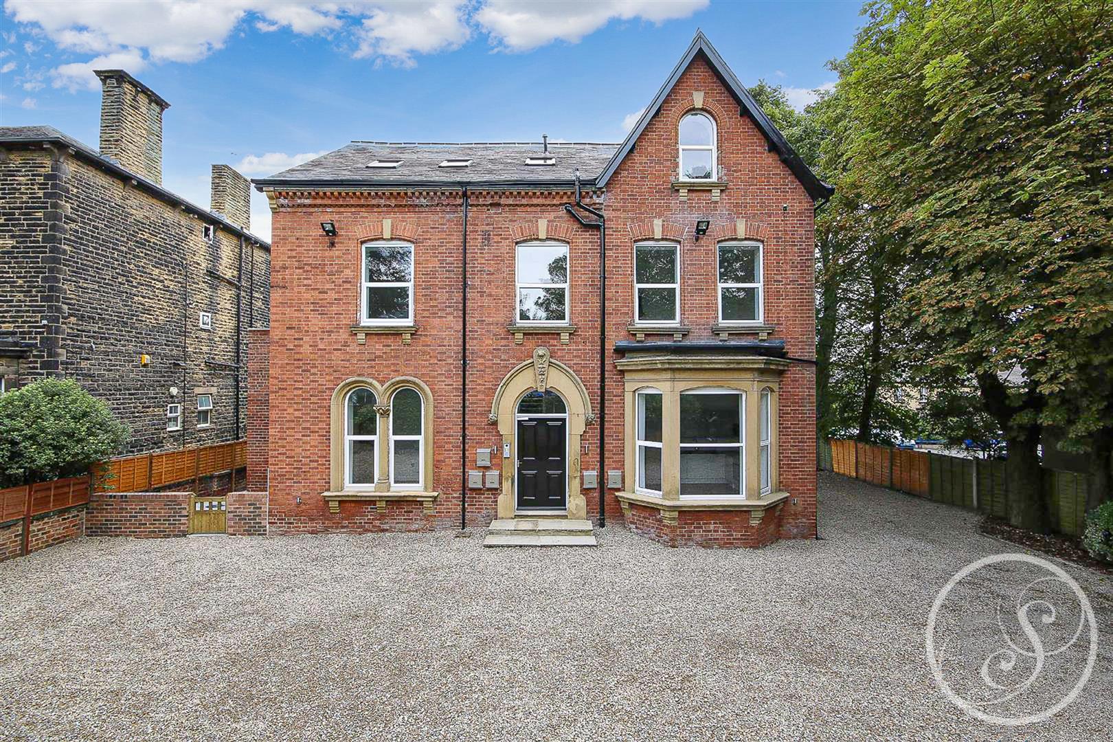 Flat Allerton Hill in Leeds