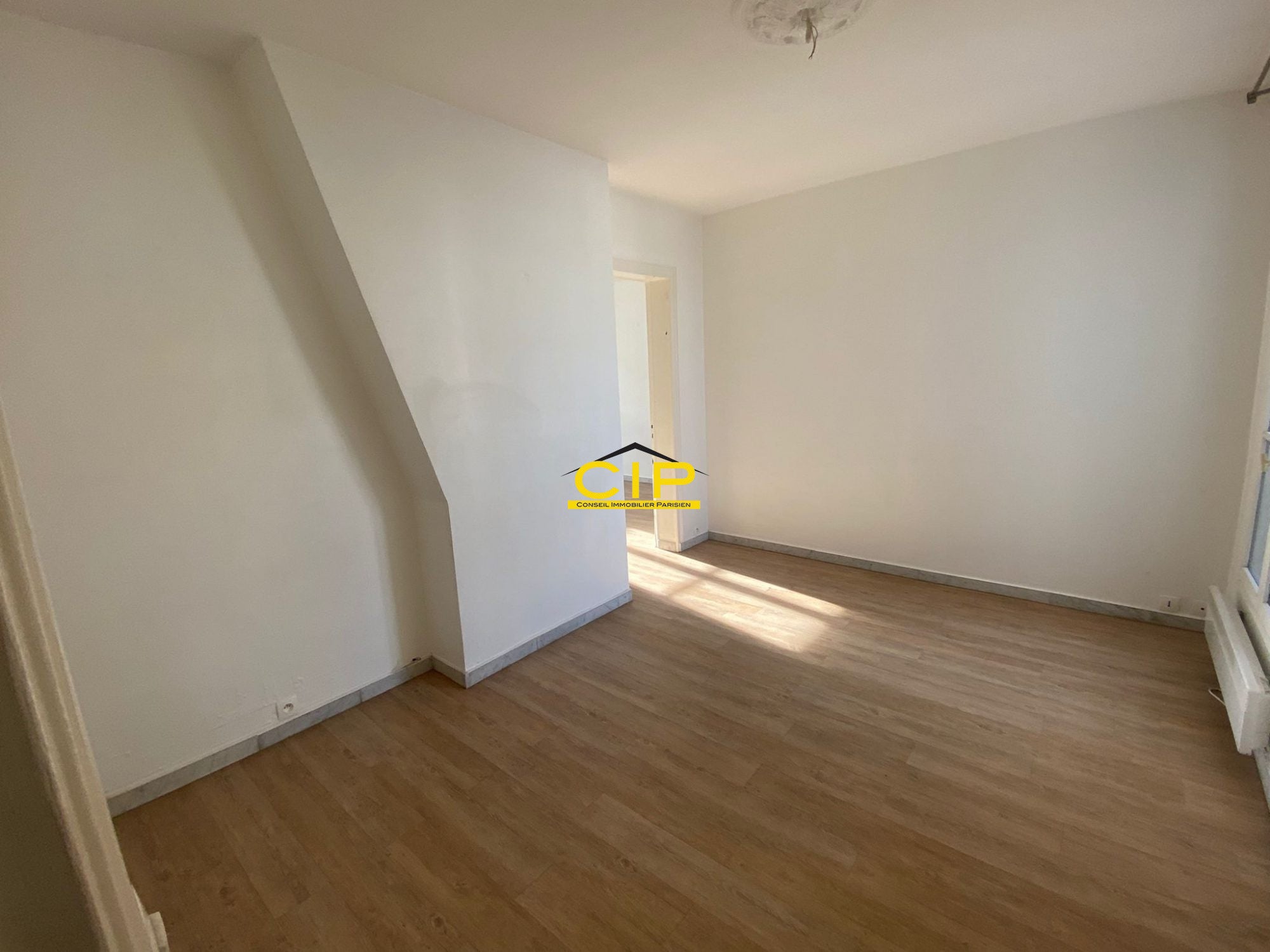 Flat Rue de Cîteaux in Paris
