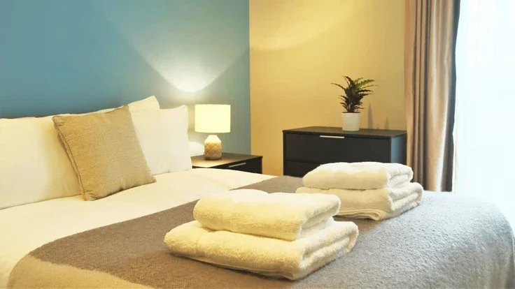 Flat Treveris Street in Greater London