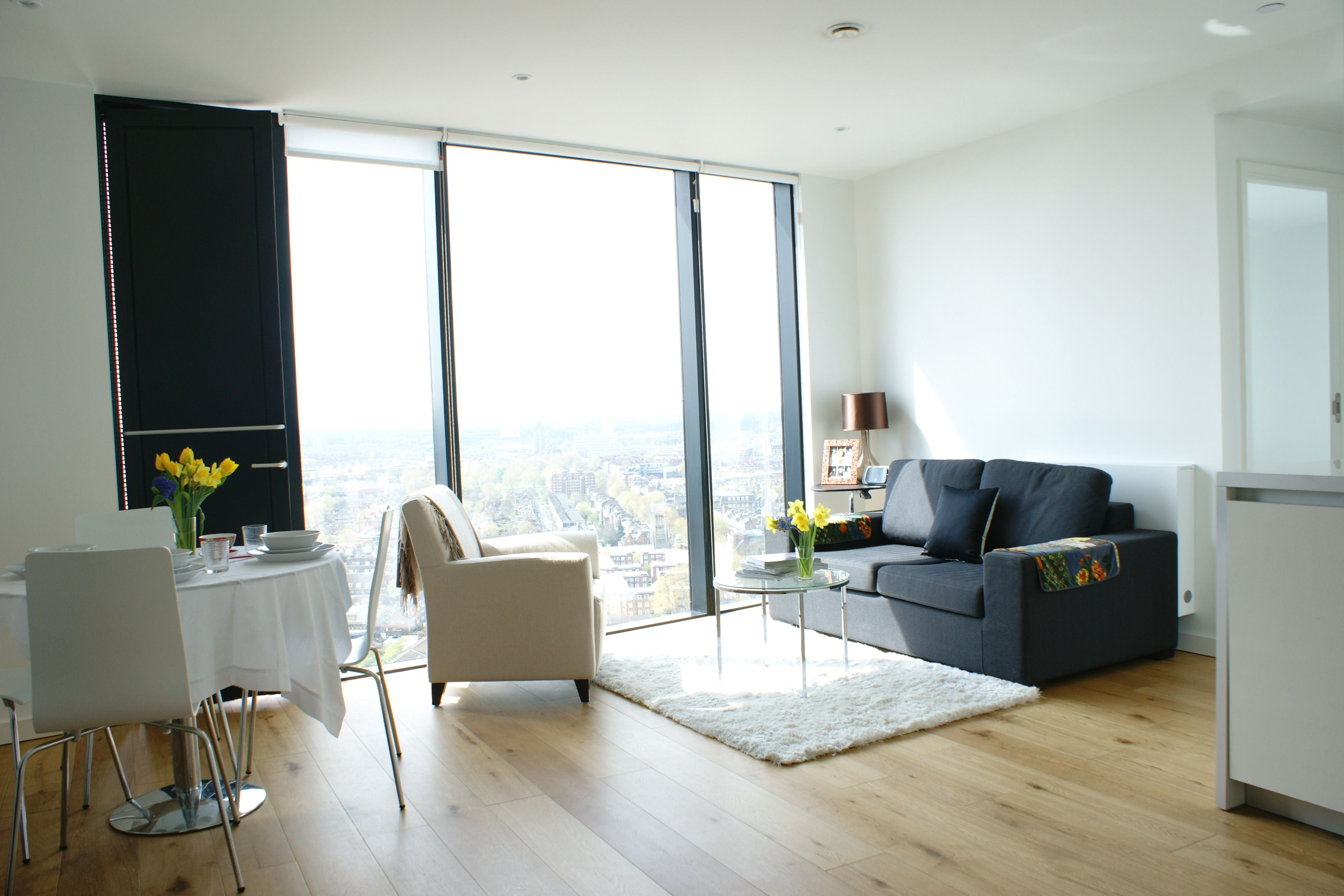Flat Wollaston Close in Greater London