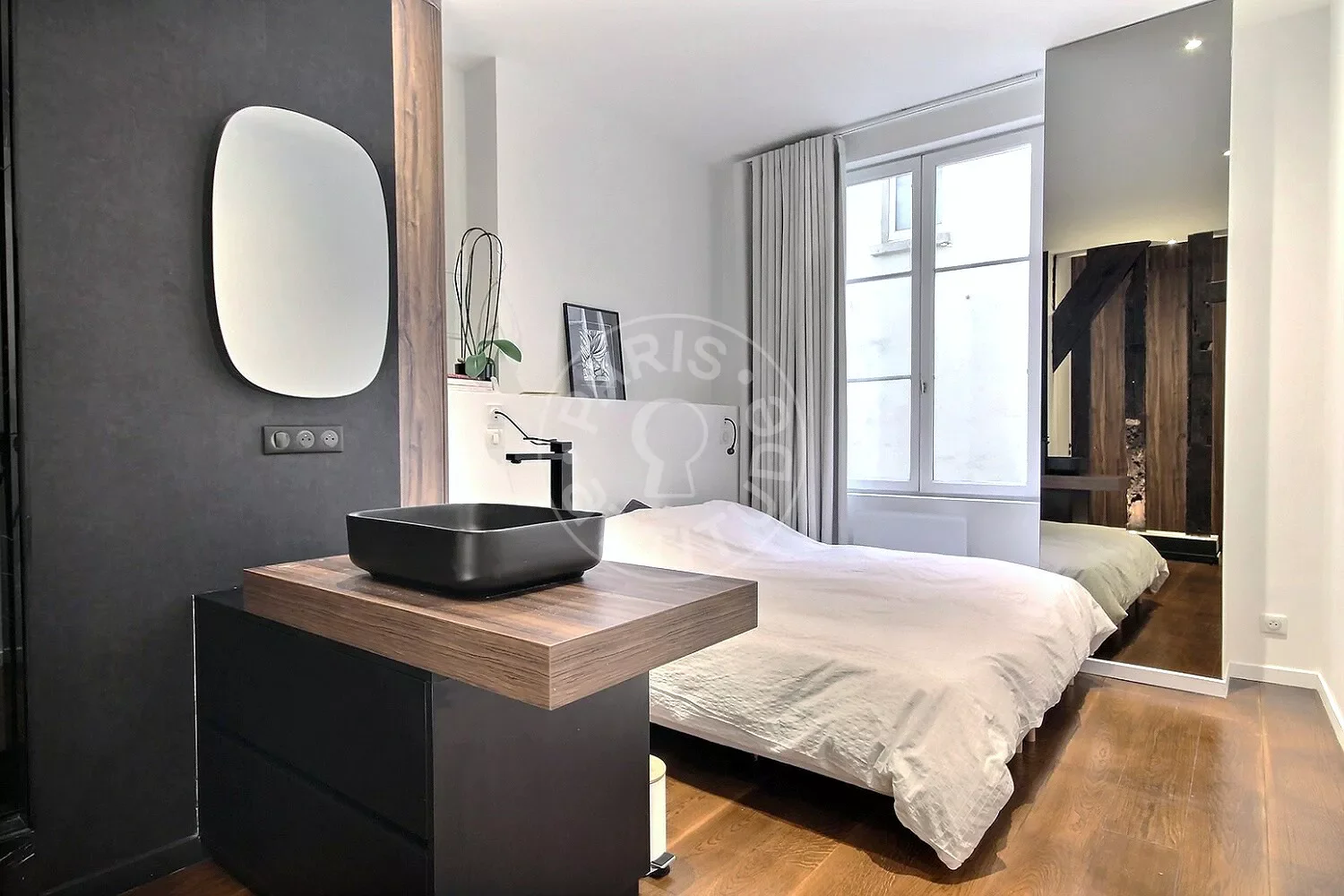 Appartement Rue Saint-Sauveur à Paris