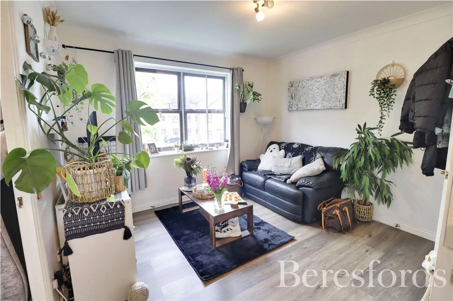 Flat Collingwood Road in Witham