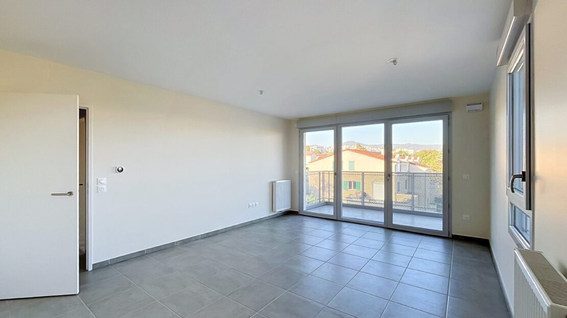 Flat Rue Clovis Hugues in Clermont-Ferrand