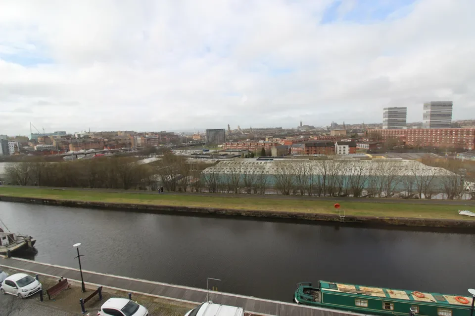 Flat Speirs Wharf in Glasgow