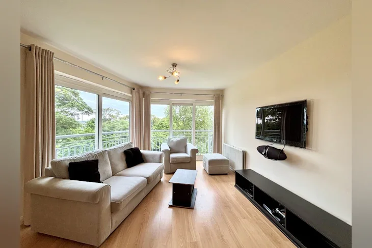Flat Kepplestone Gardens in Aberdeen City