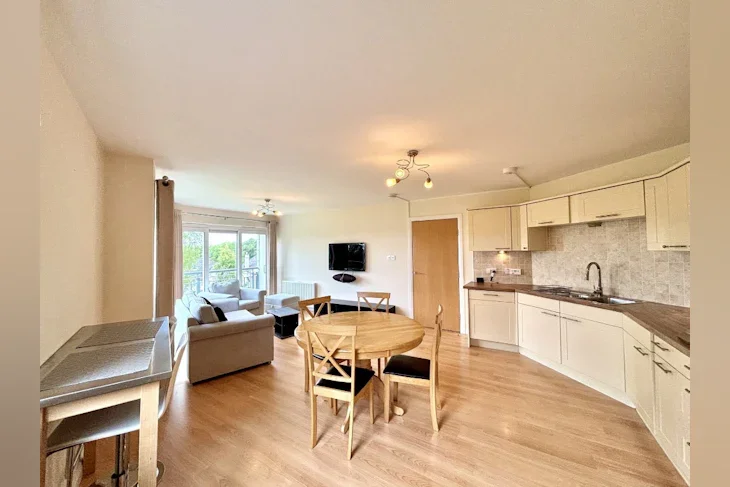Flat Kepplestone Gardens in Aberdeen City