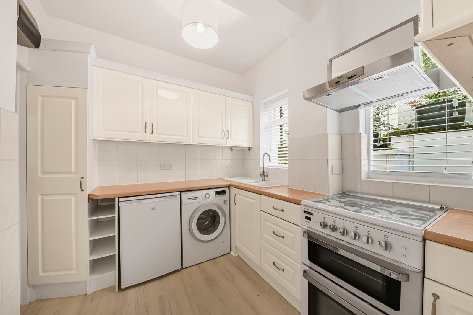 House Belsize Park Gardens in Greater London