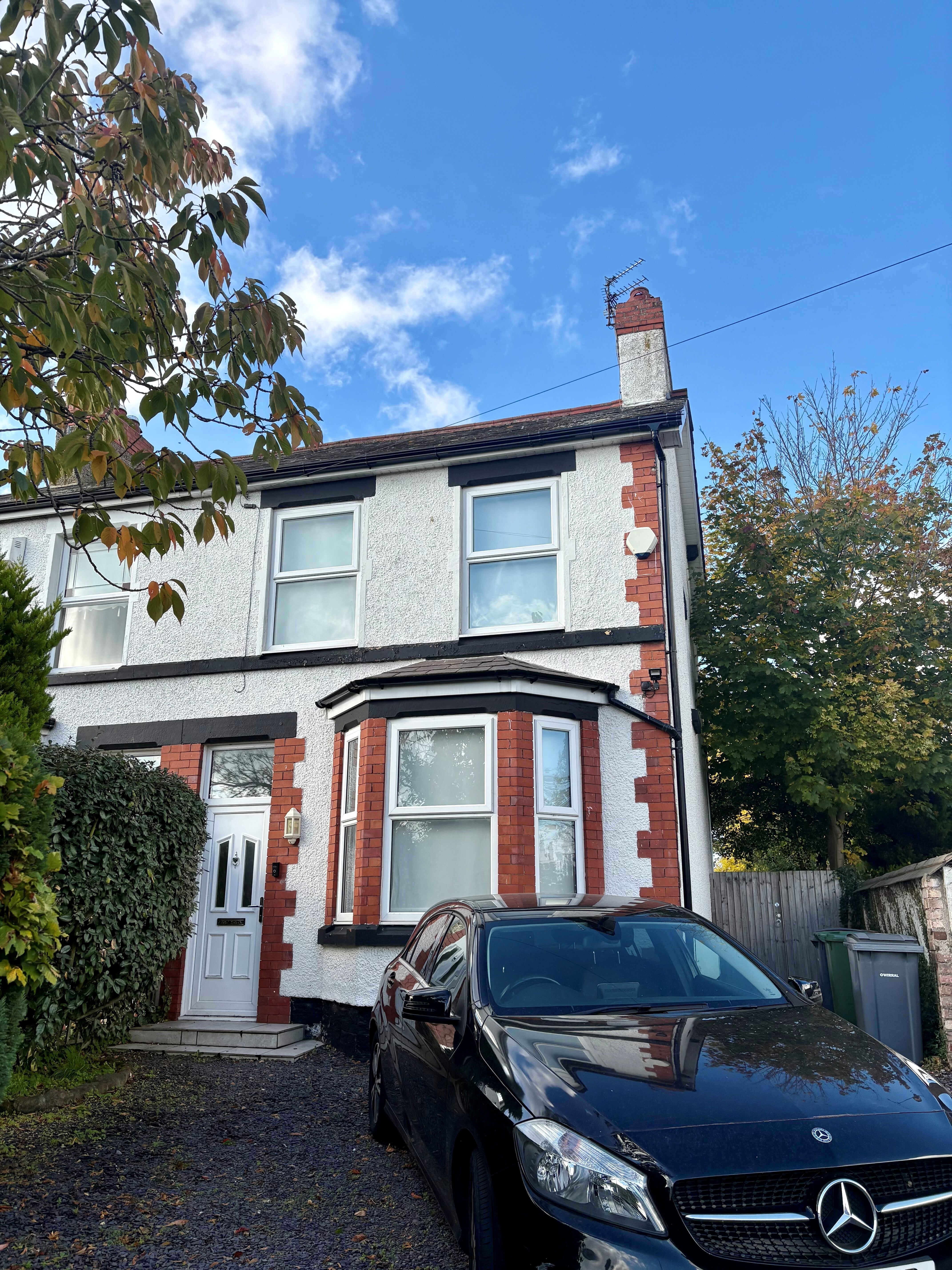 Flat Barnston Road in Barnston
