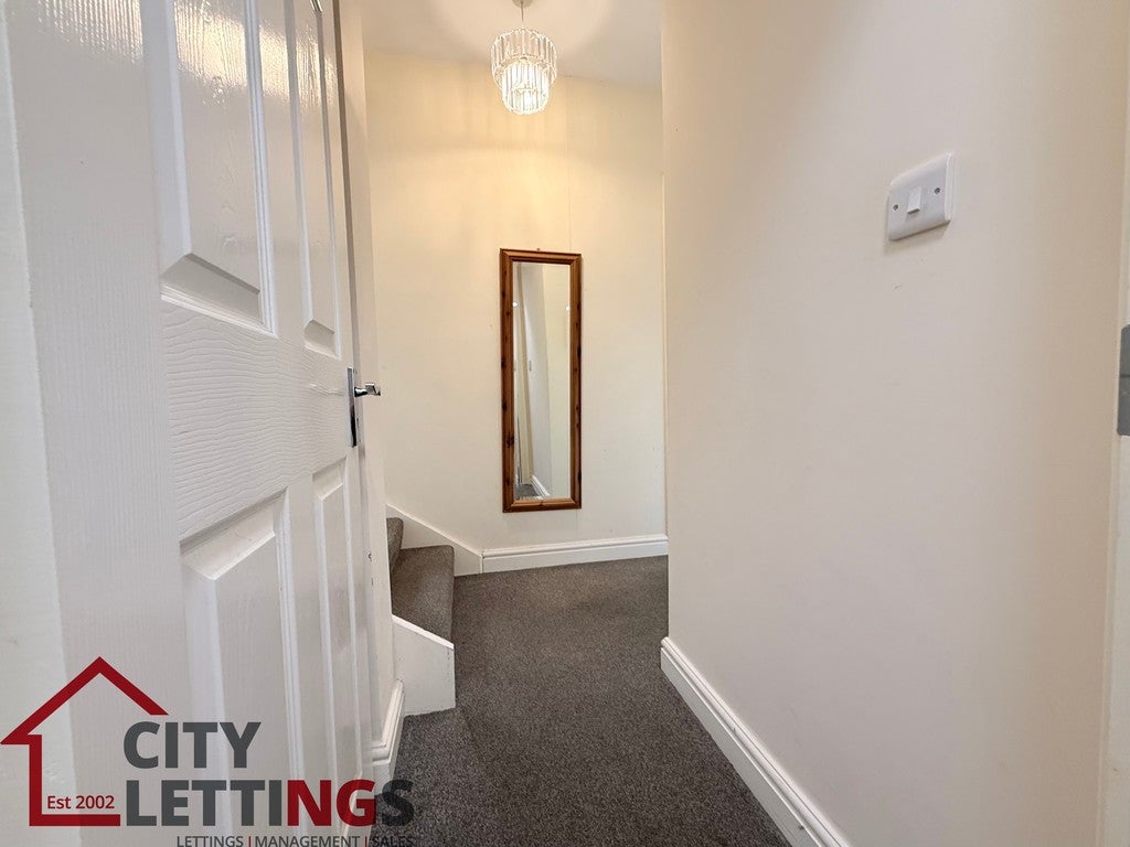 Flat Pelham Road in Nottingham