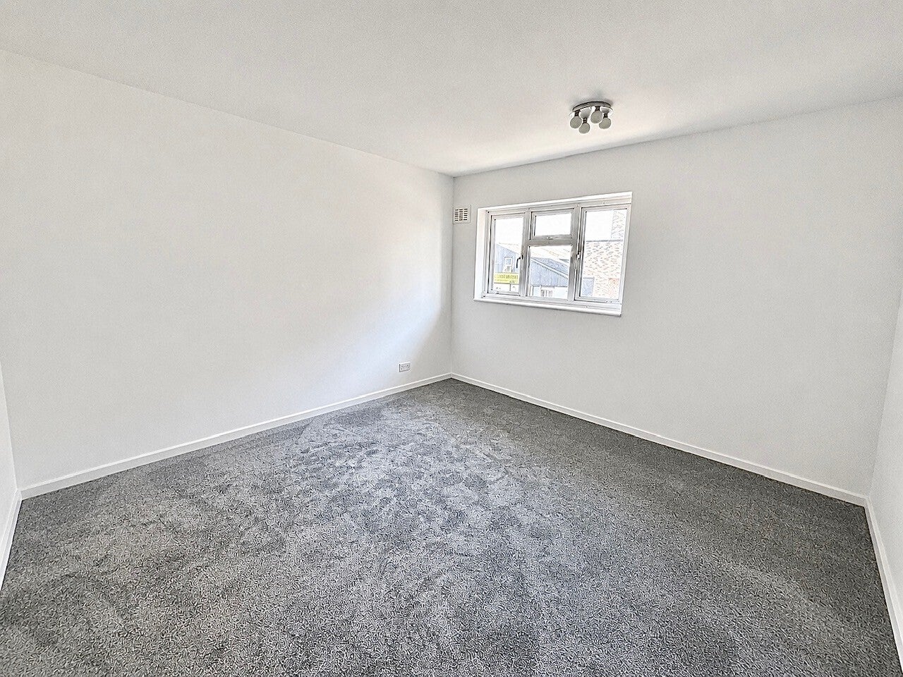House Jordans Close in Greater London