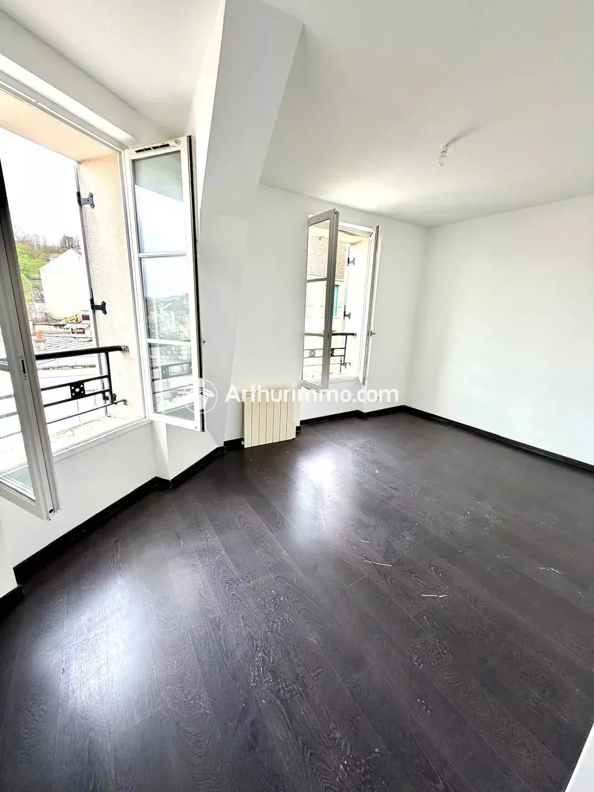 Appartement Avenue Paul Vaillant-Couturier à Paray-Vieille-Poste