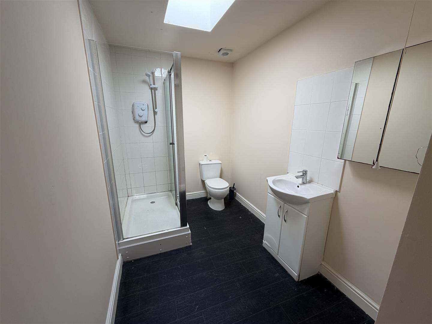 Room High Street in Sandwell