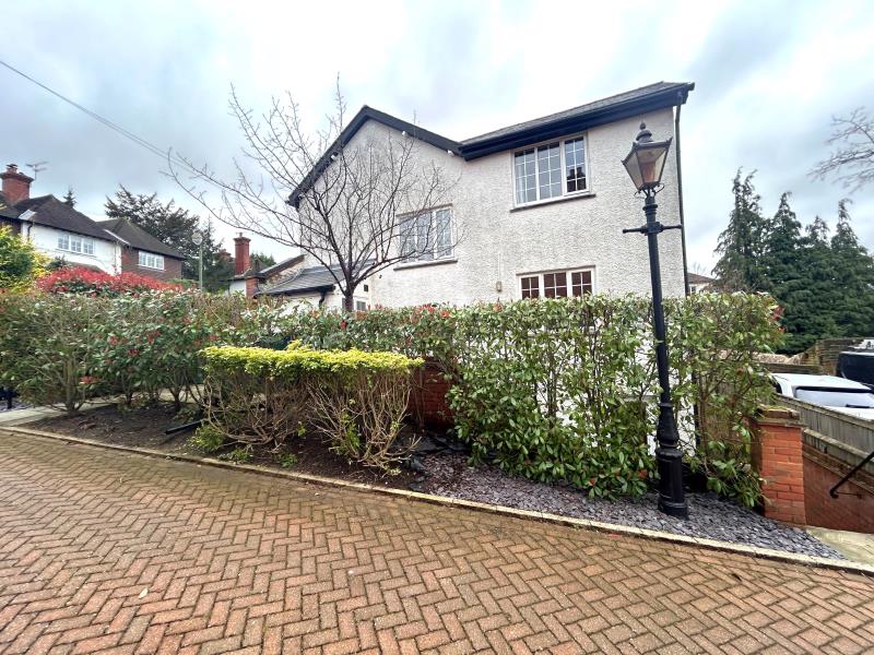 House Addison Road in Guildford