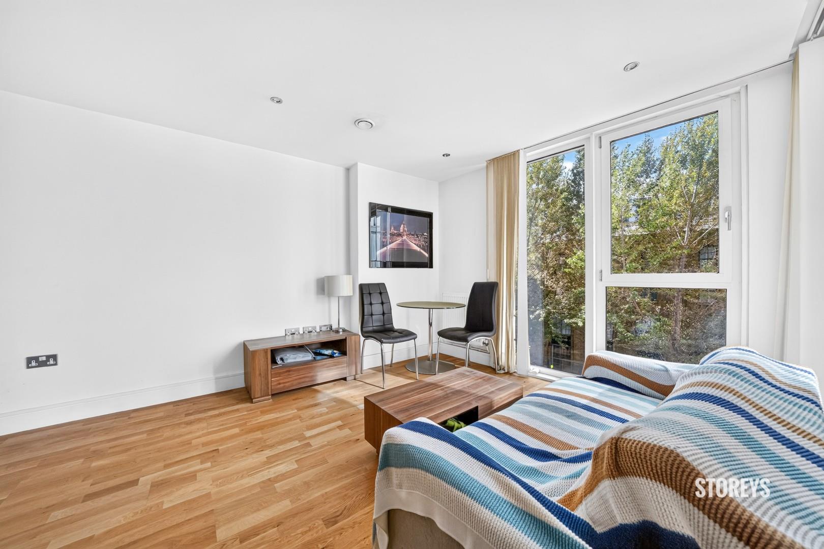 Flat Seager Place in Greater London