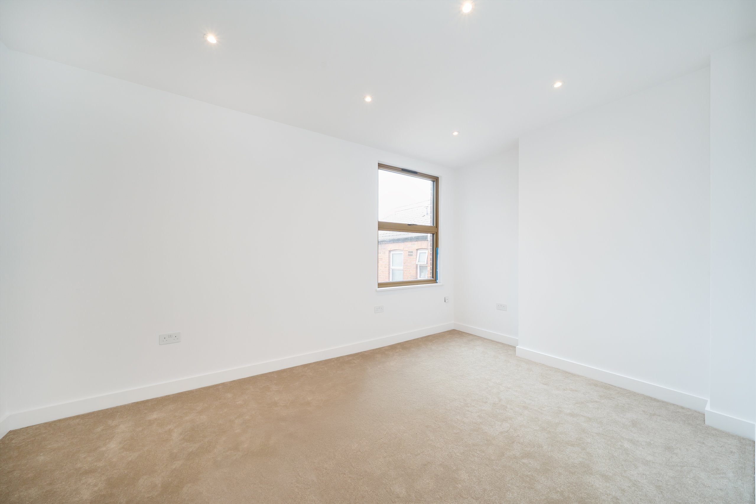 Flat Cricklewood Broadway in Greater London