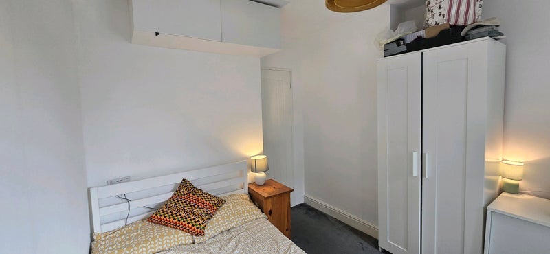 Room Pearl Place in Cardiff