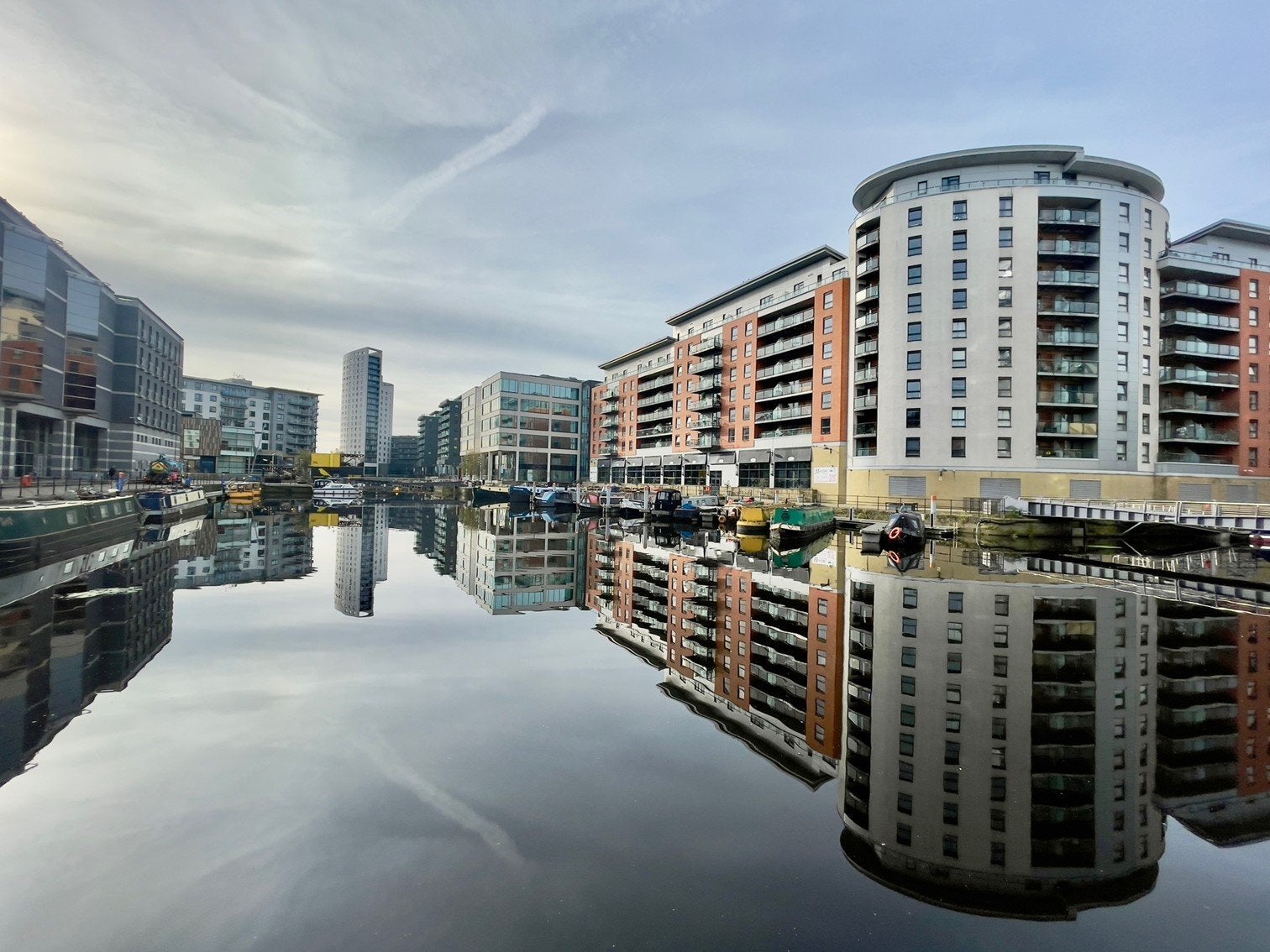 Flat Armouries Drive in Leeds