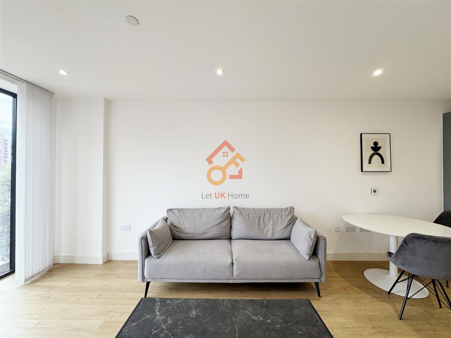 Flat Blair Street in Greater London