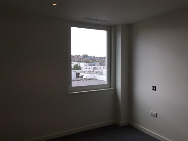 Flat Capitol Way in Greater London