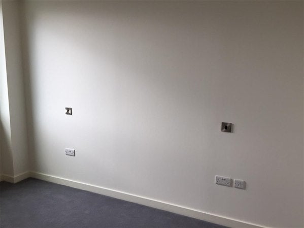 Flat Capitol Way in Greater London