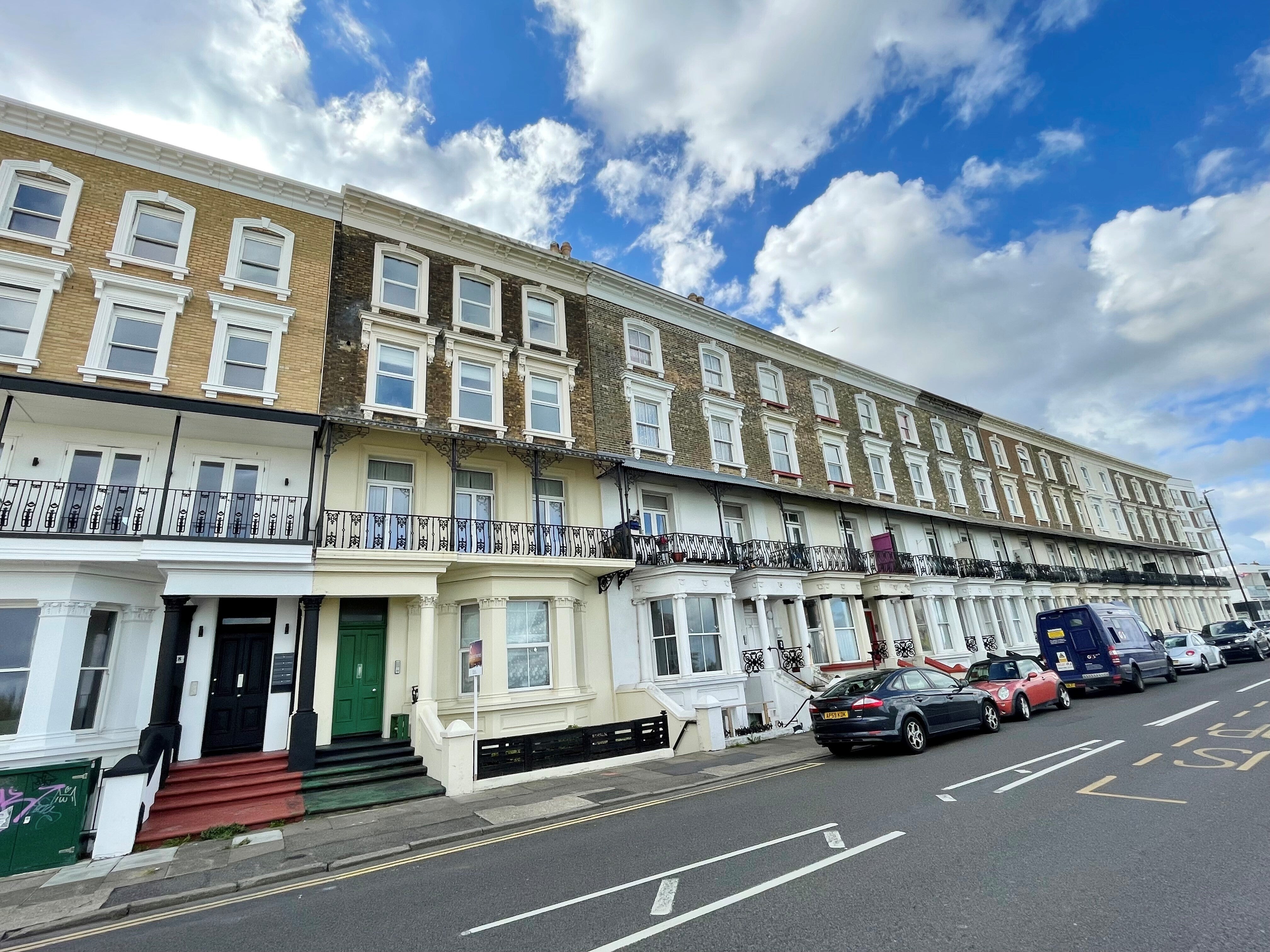 Flat Ethelbert Crescent in Thanet
