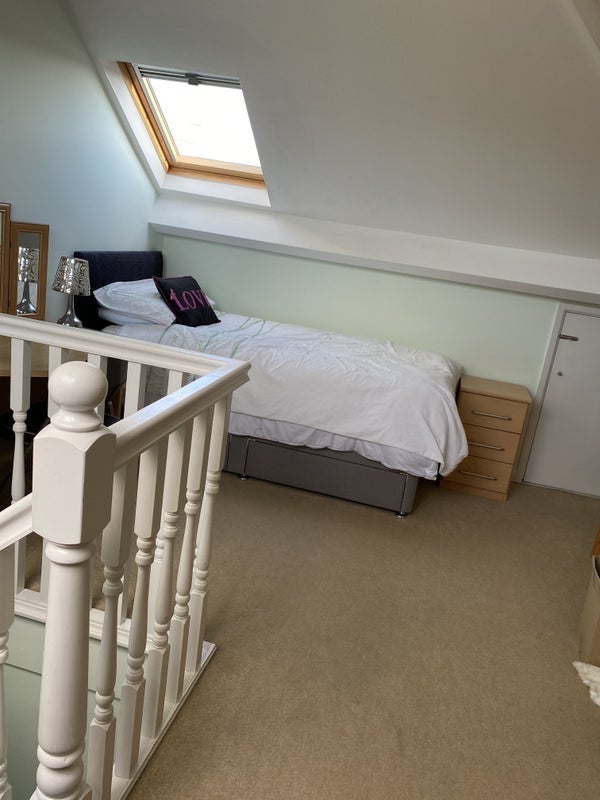 Room Smyth Road in Bristol