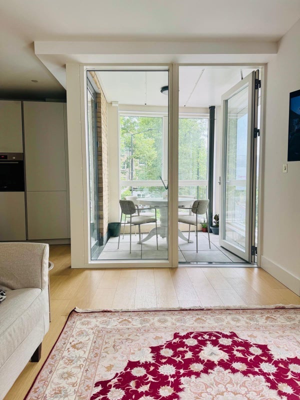 Flat Keens Yard in Greater London