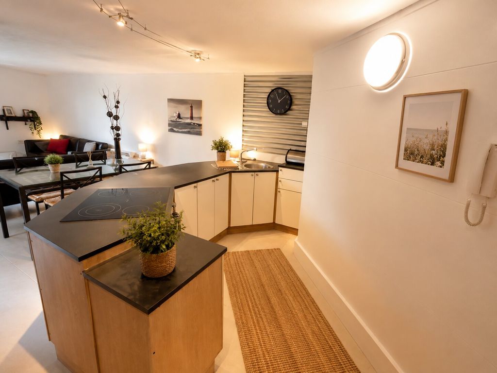 Flat Sneyd Street in Stoke-on-Trent