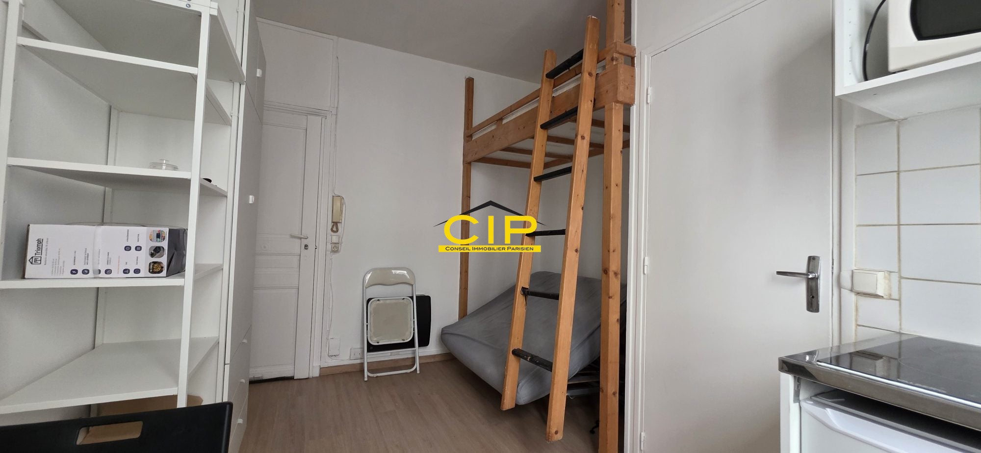 Room Rue Saint-Ambroise in Paris