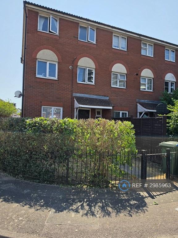 House Captains Place in Southampton