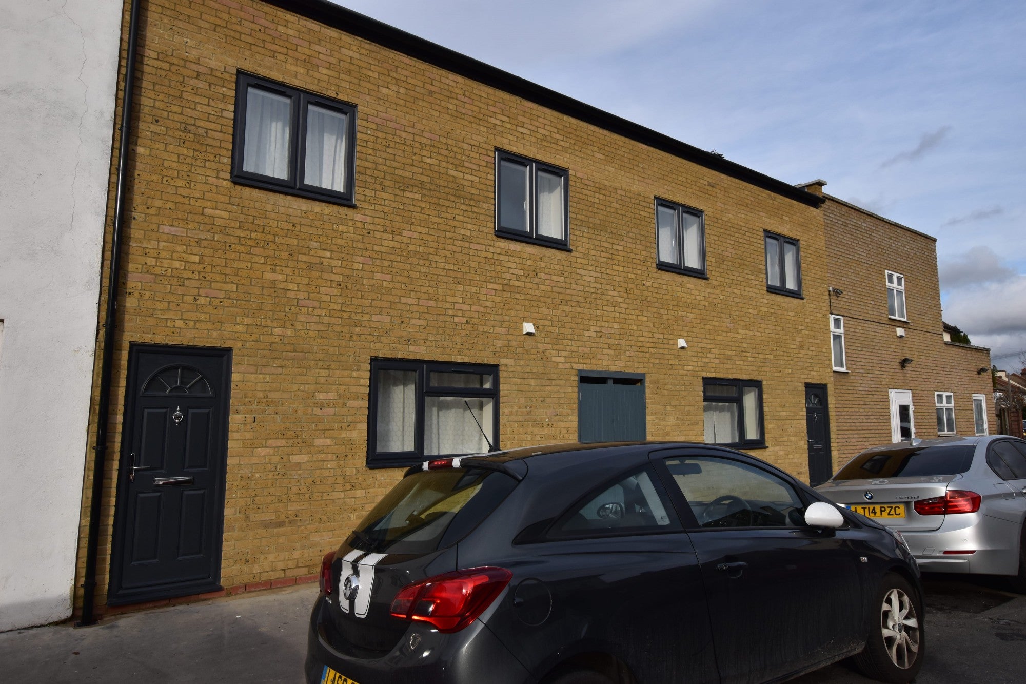 Flat London Road in Greater London