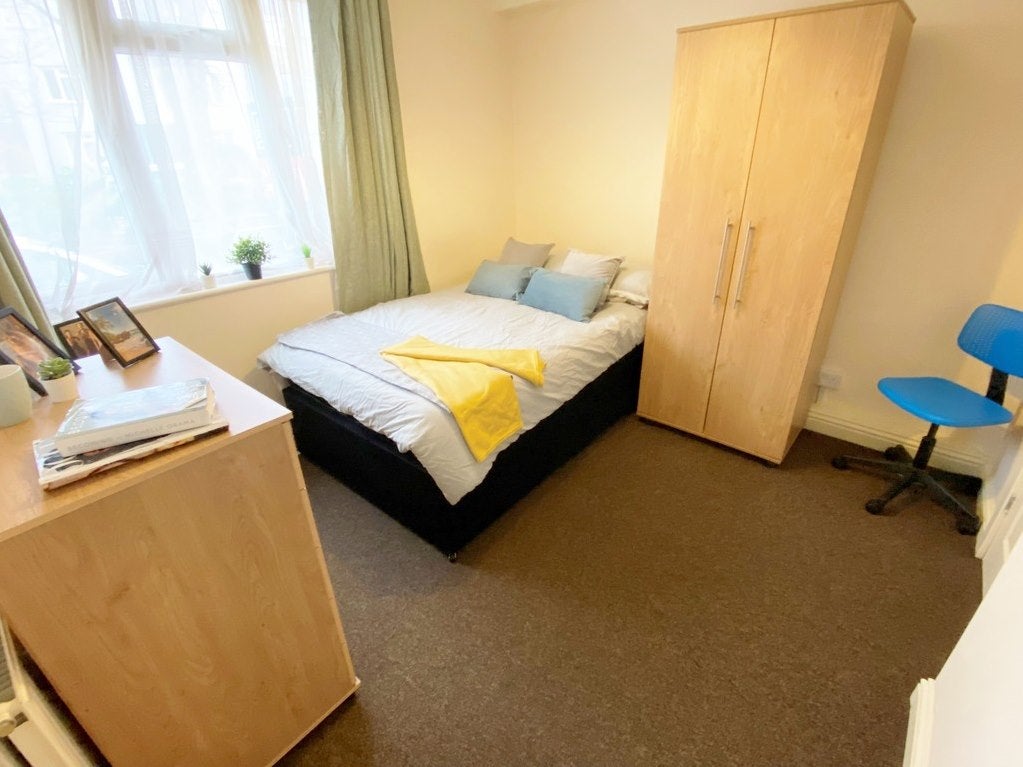 Room South Front in Southampton