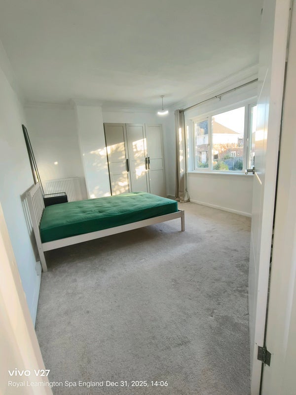 Room England Crescent in Royal Leamington Spa