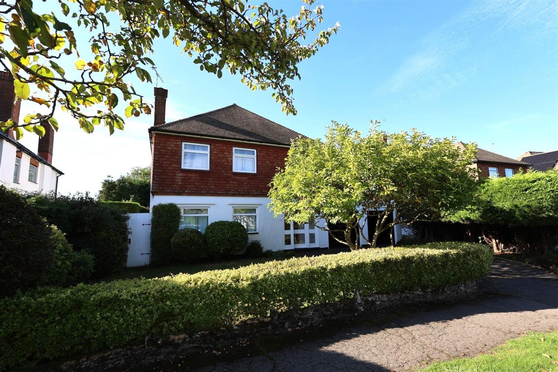 House Lyndhurst Drive in Sevenoaks