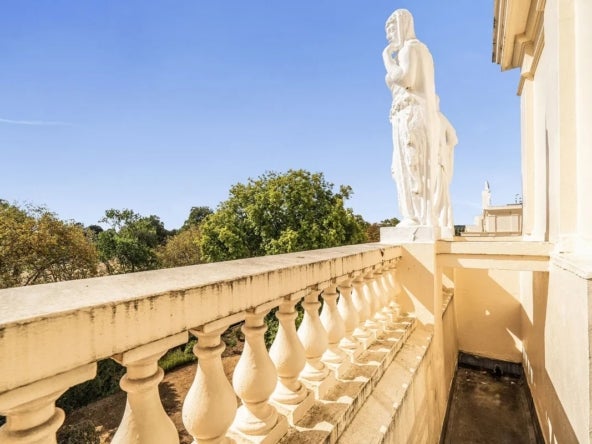Flat Cumberland Terrace in Greater London