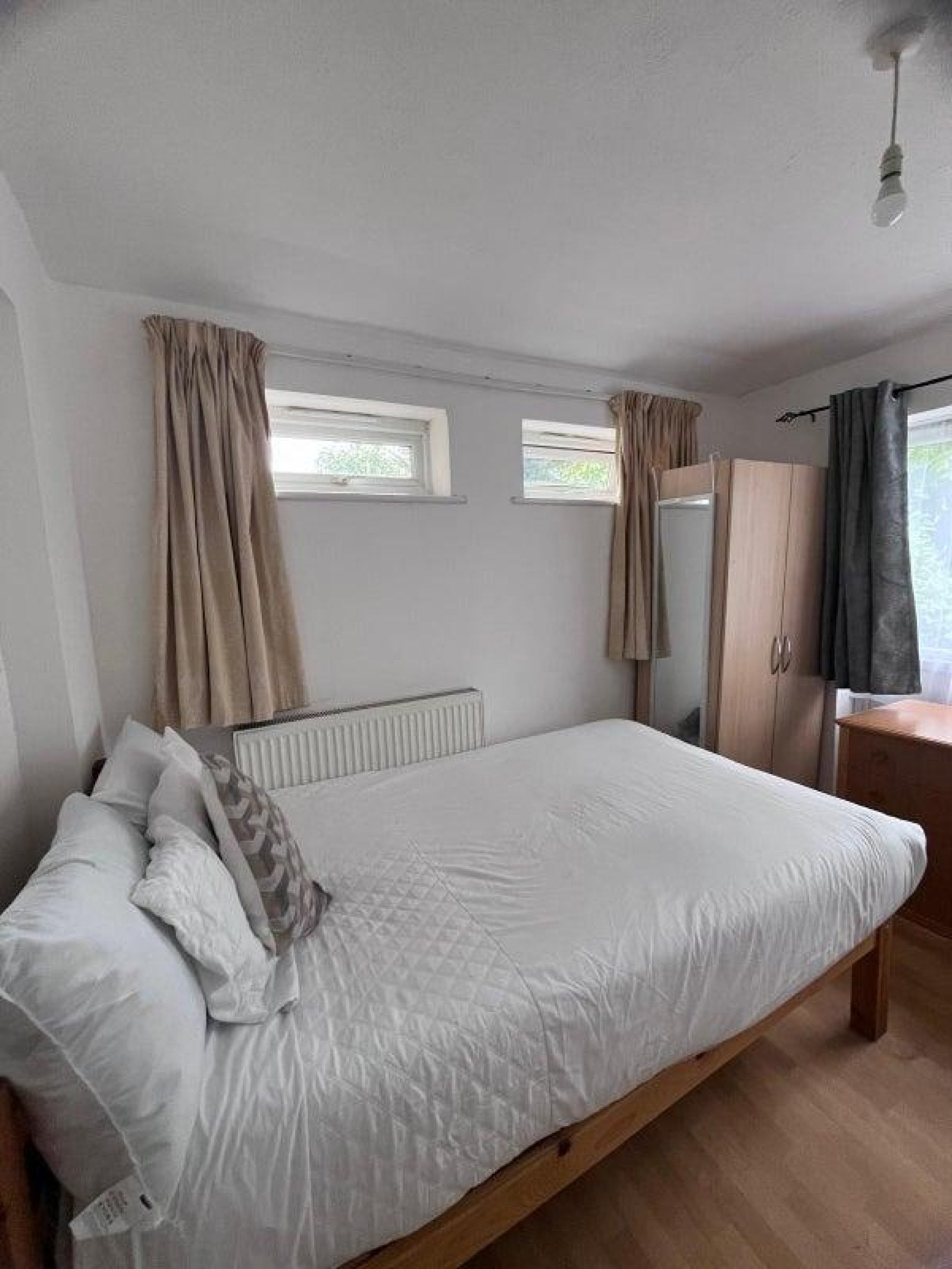 Room Broad Oak Road in Canterbury
